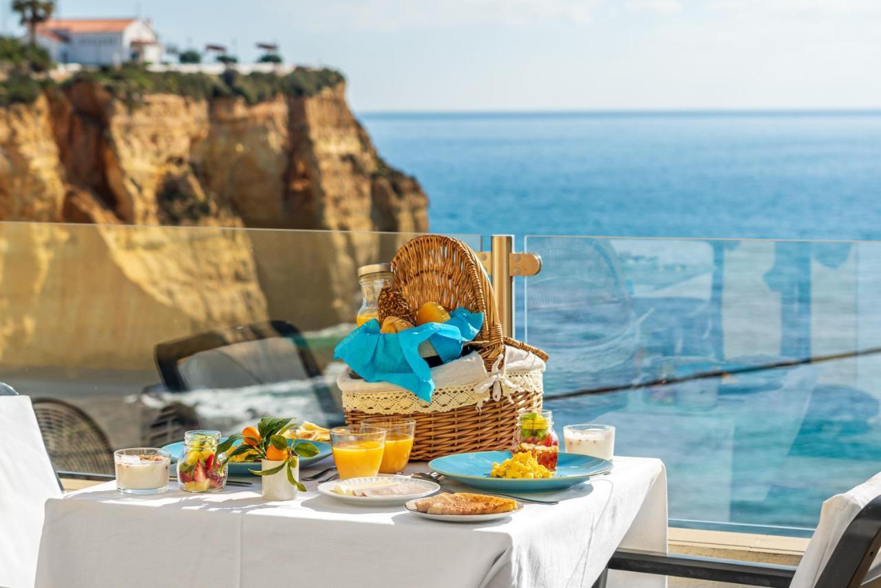 Double or Twin Room with Balcony and Sea View,1087756045:JPEG