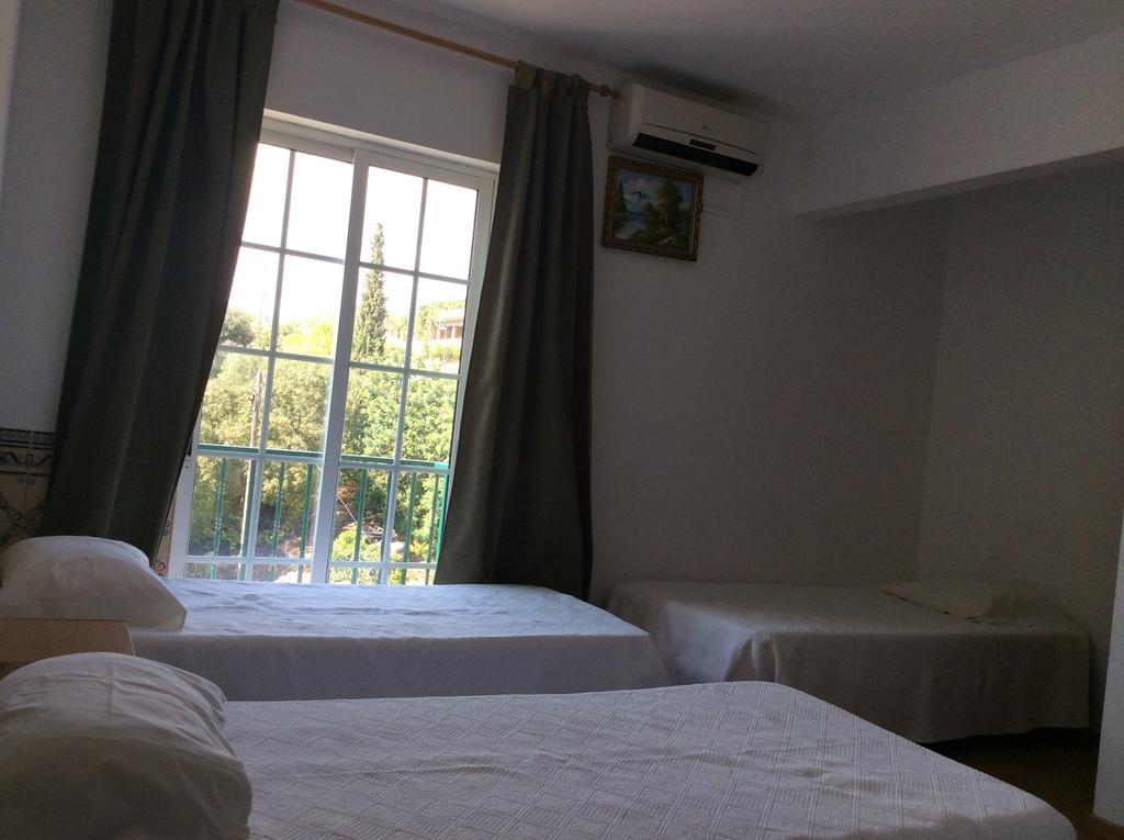 Triple Room,115337060:JPEG