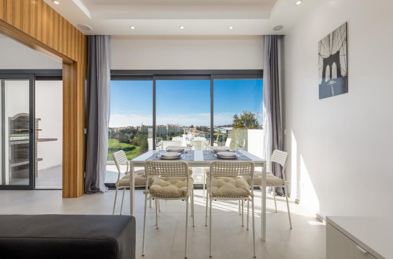 Penthouse Apartment,1173177879:JPEG