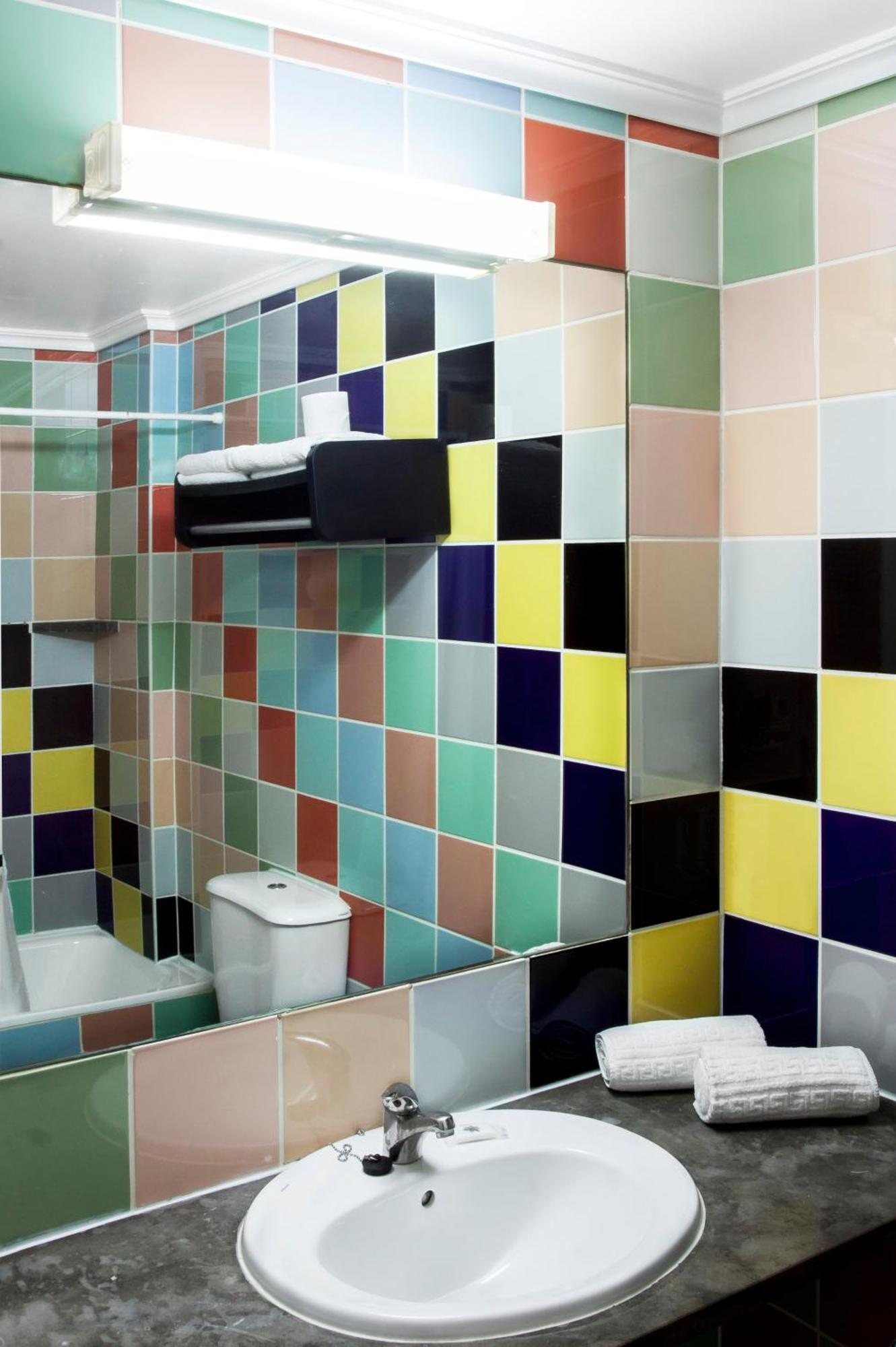 Standard One-Bedroom Apartment,1687452972:JPEG