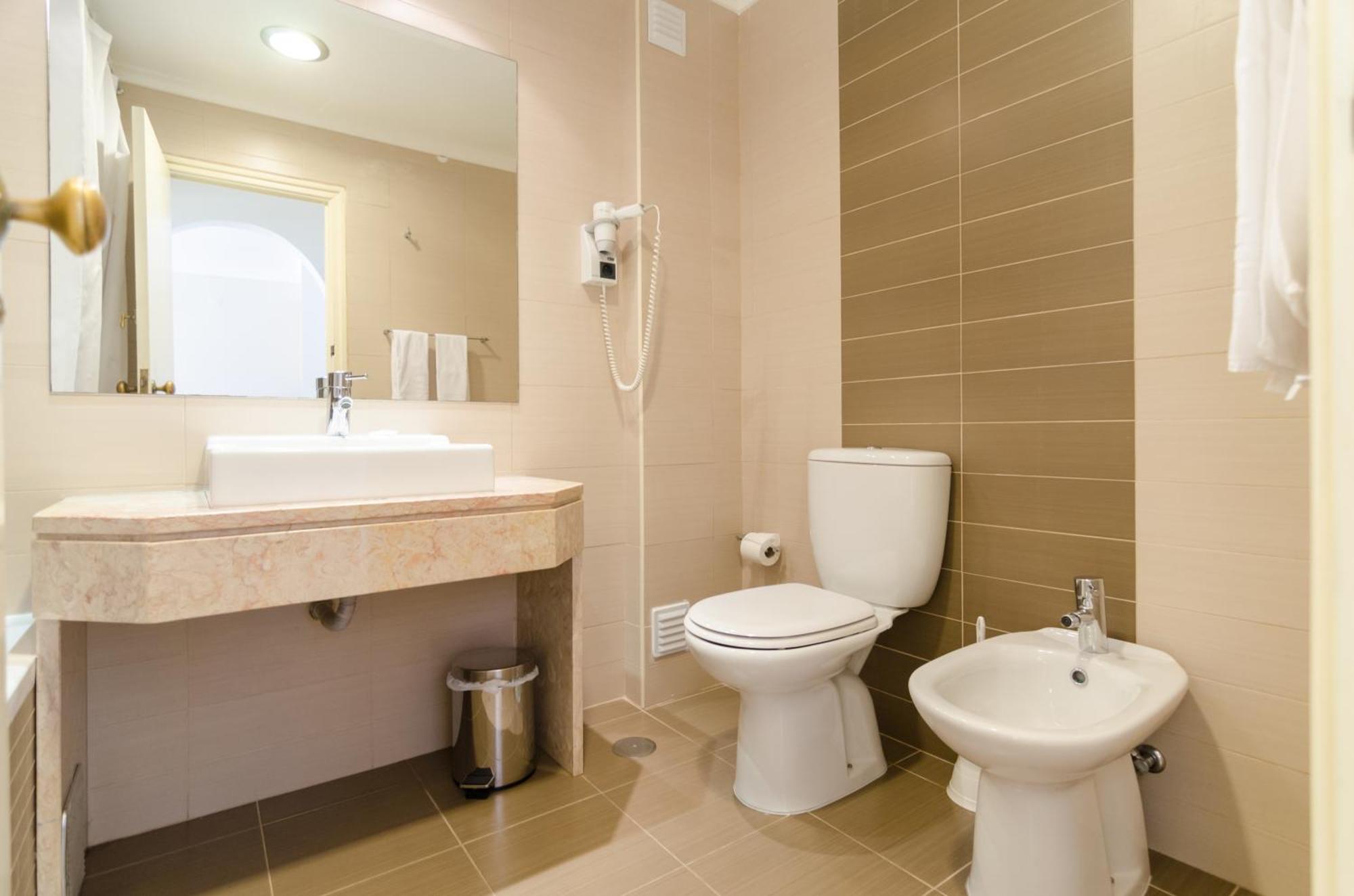 Apartamento de 2 Quartos com Vista do Jardim