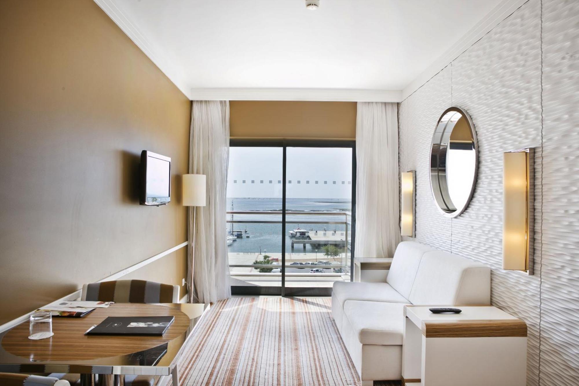 Suite with Sea View,1274294725:JPEG