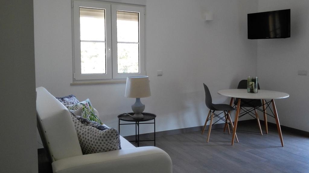 Studio mit Balkon