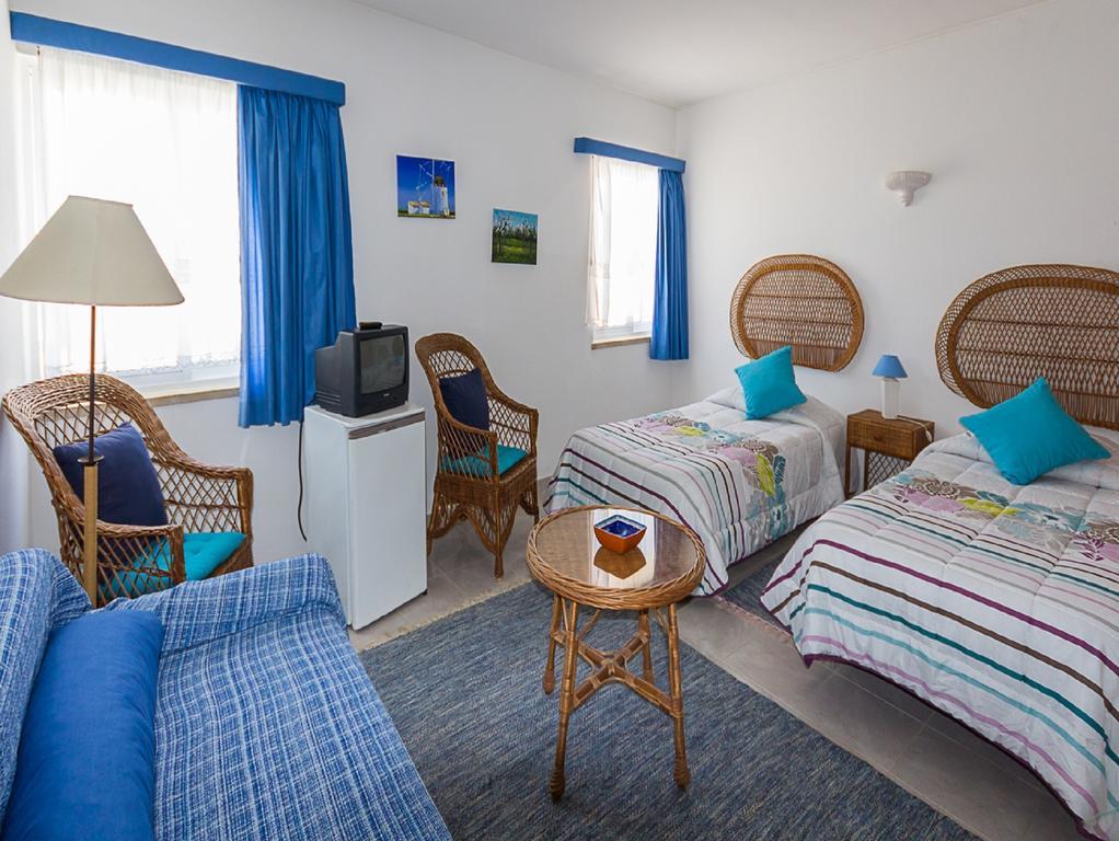 Zweibettzimmer mit Stadtblick