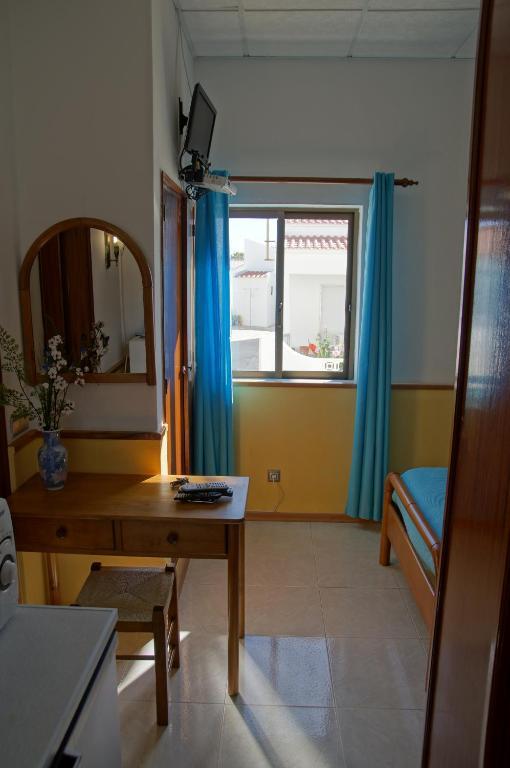Doppel- oder Zweibettzimmer