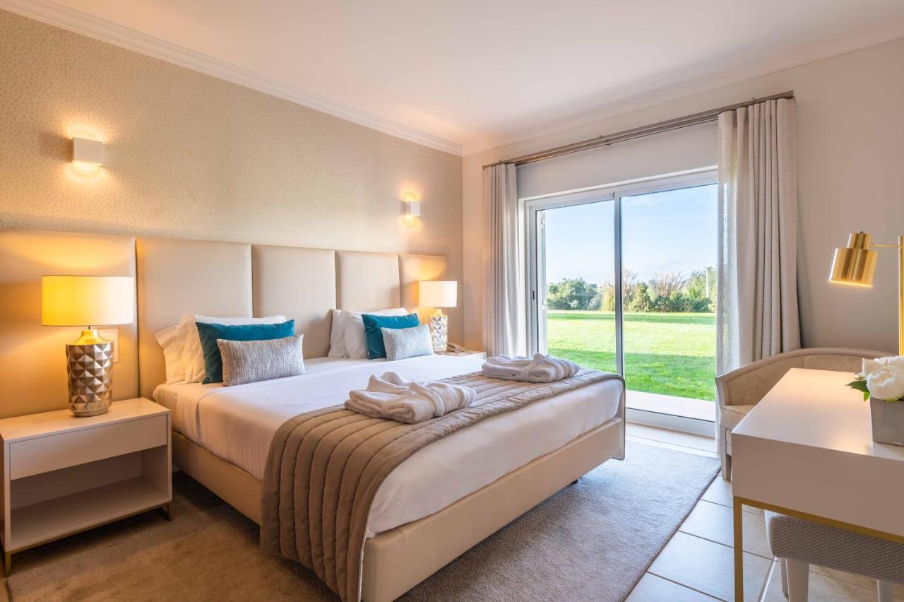 Deluxe Two-Bedroom Apartment with Garden View