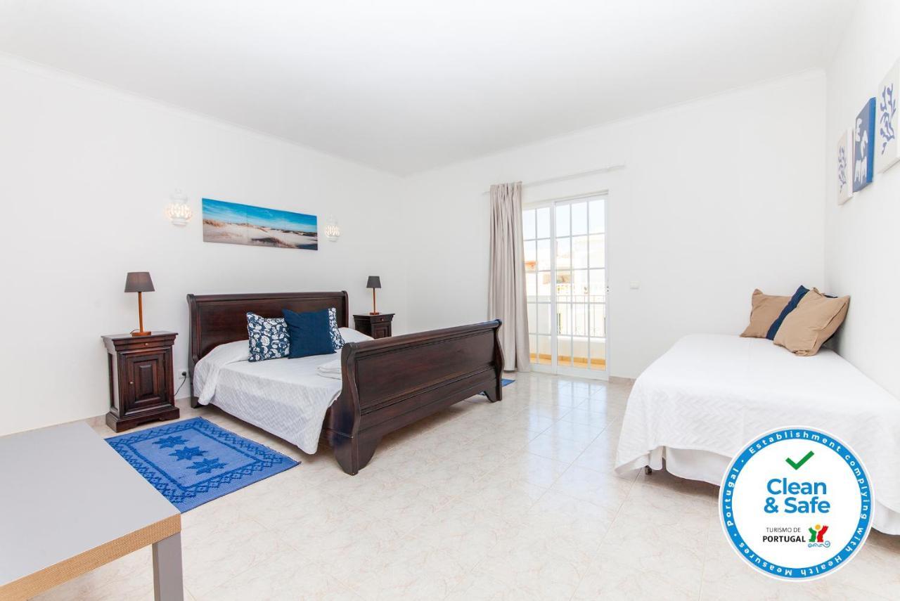 Quarto Duplo com Banheiro Privativo