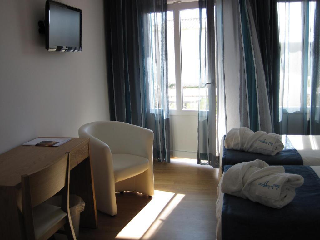 Double or Twin with Balcony or Terrace,15142087:JPEG