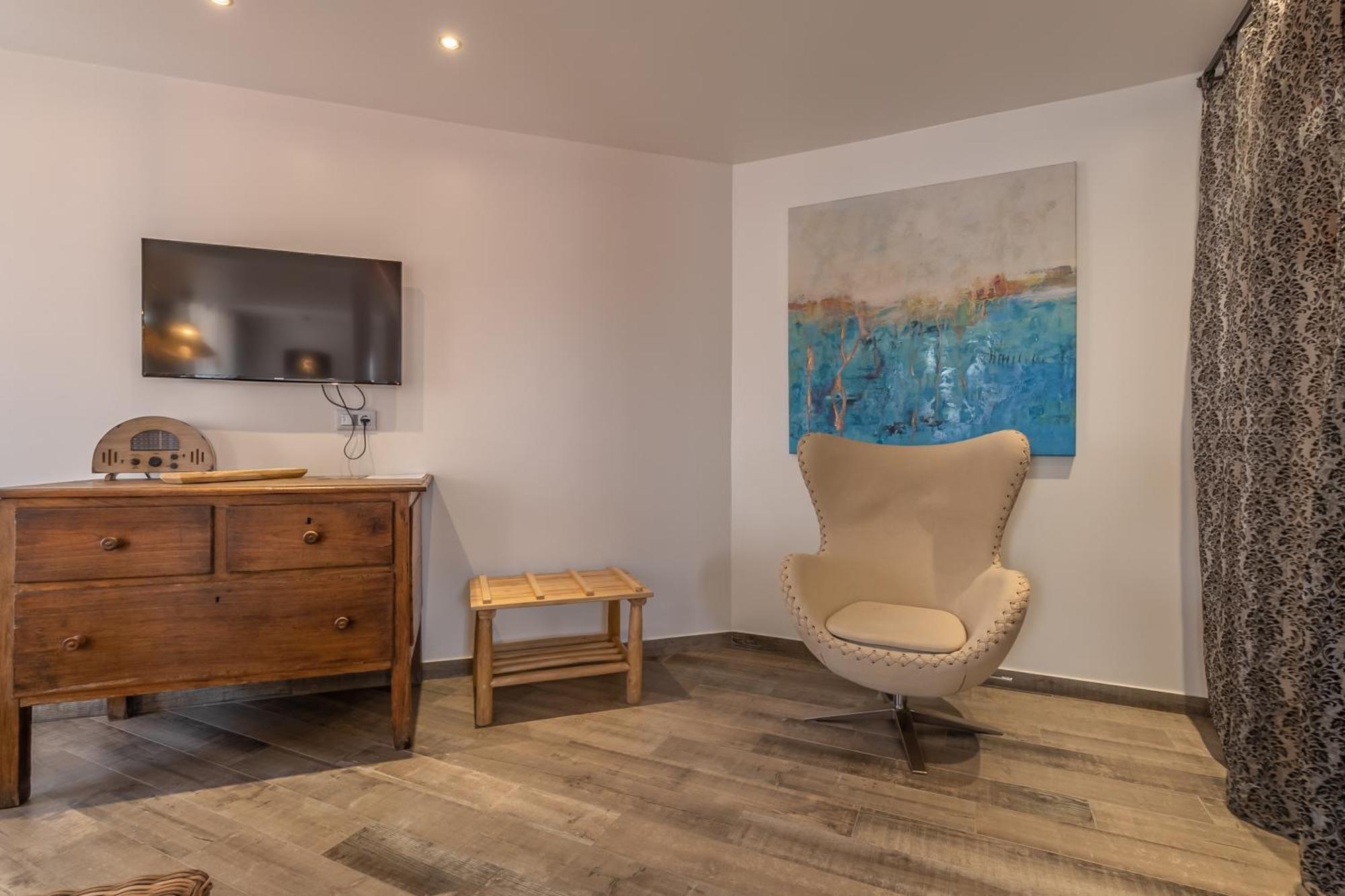 Prestige Suite