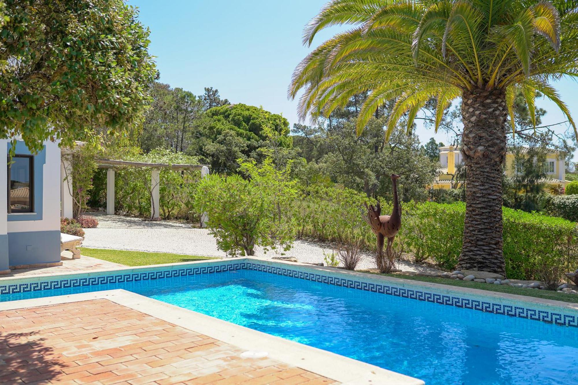 Detached Four-Bedroom Villa Private Pool
