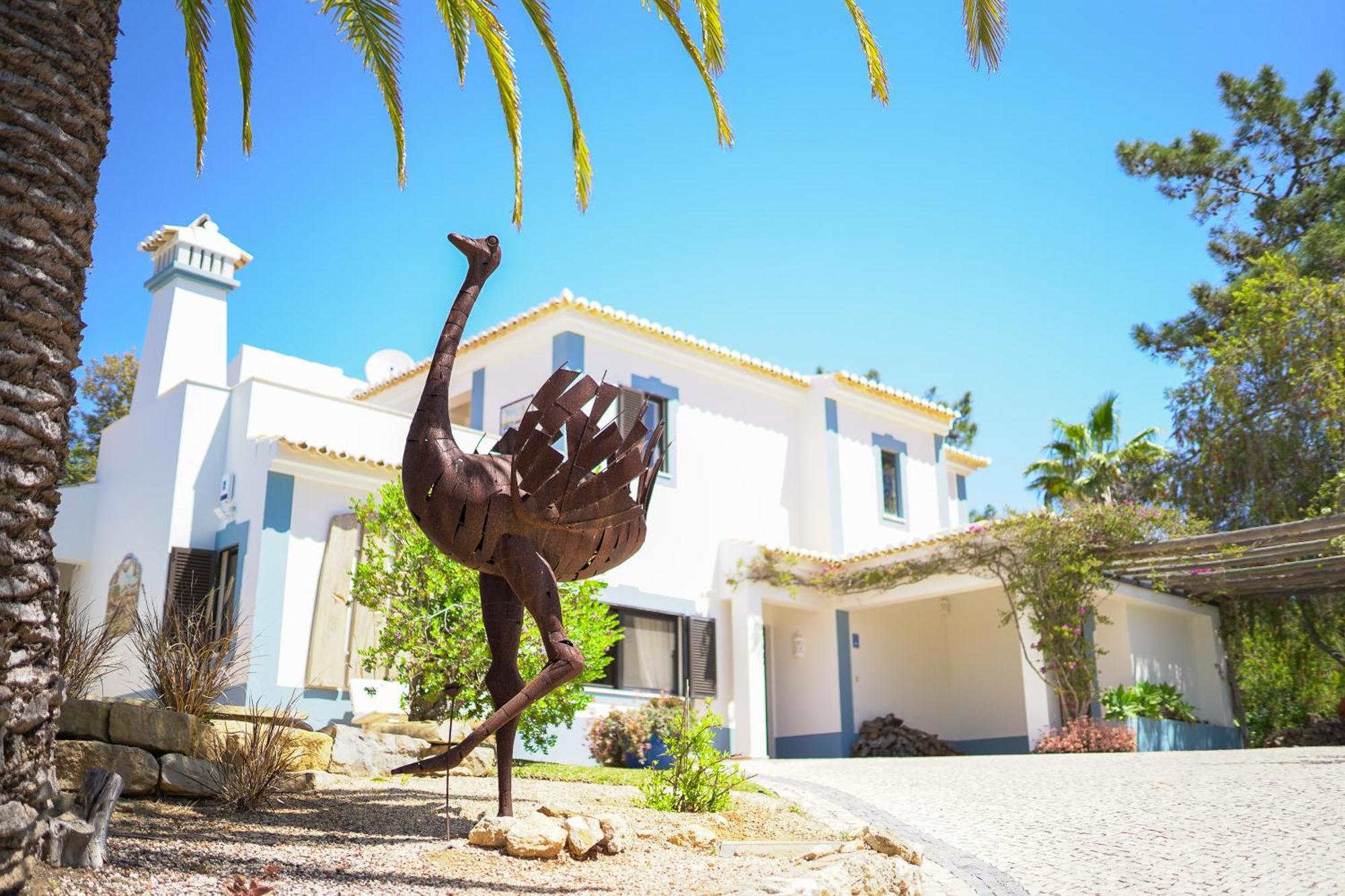 Detached Four-Bedroom Villa Private Pool