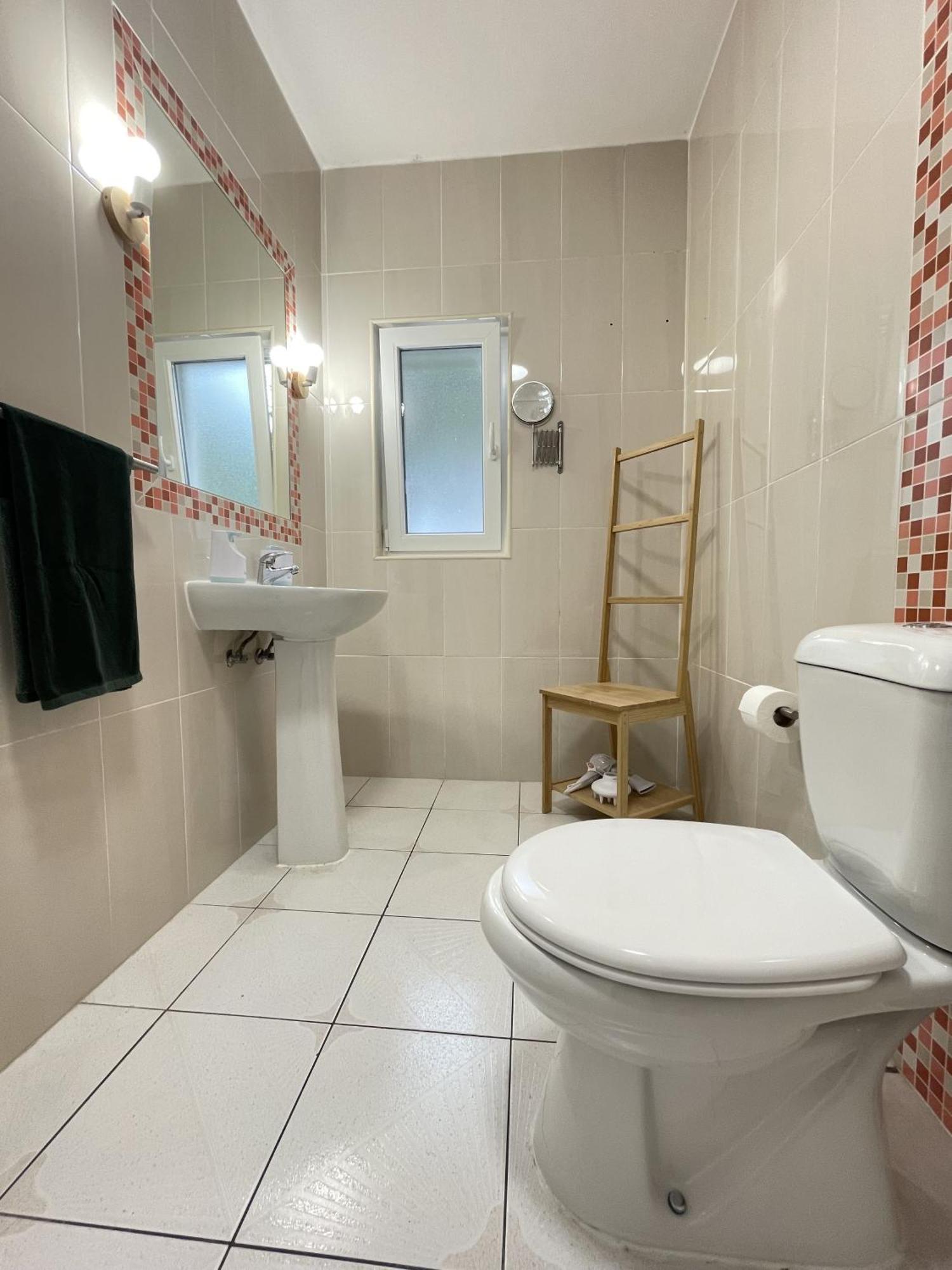 Apartment Ground Floor,1583112394:JPEG
