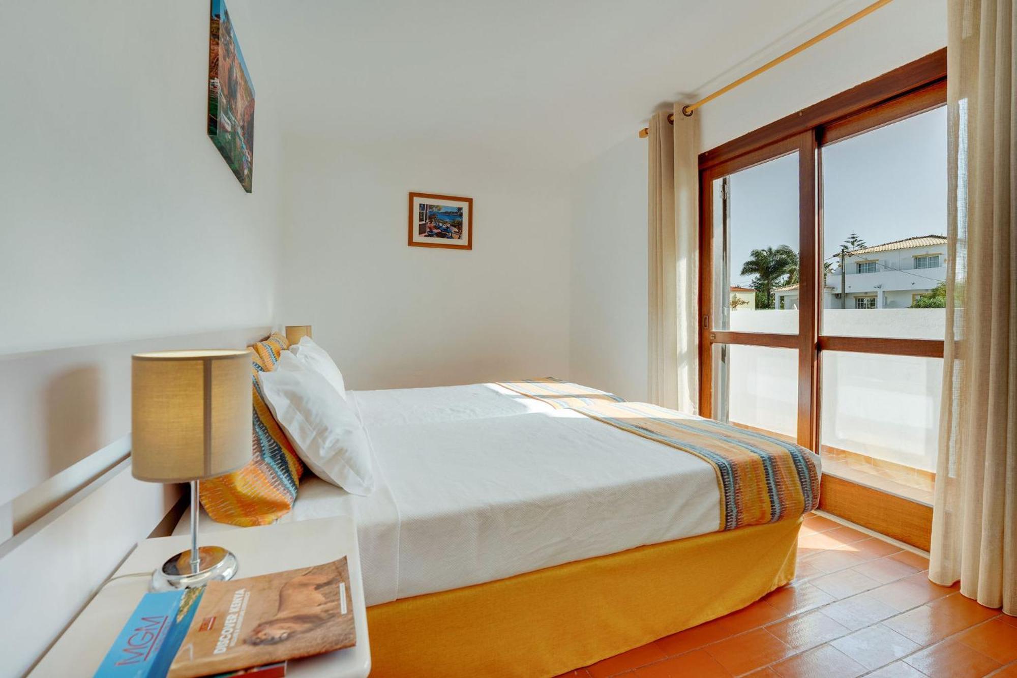 Apartment mit 1 Schlafzimmer (2 Erwachsene + 1 Kind)