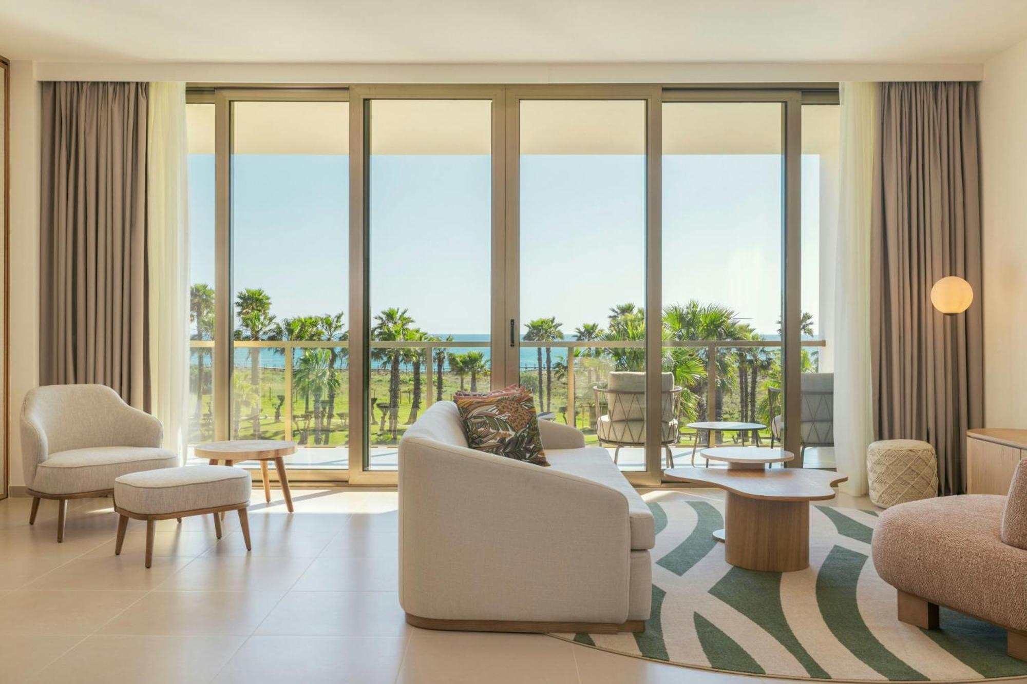 Junior Suite King con Balcone e Vista Mare