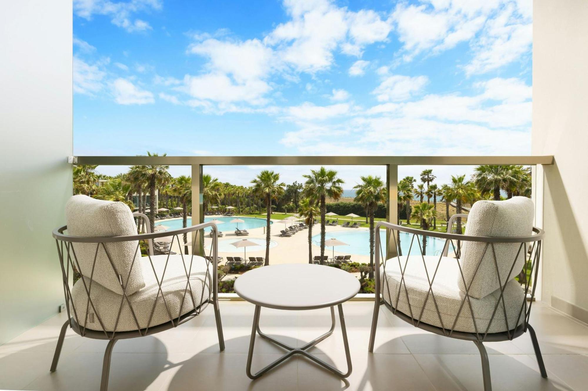 Suite con 2 Camere da Letto e Vista Piscina