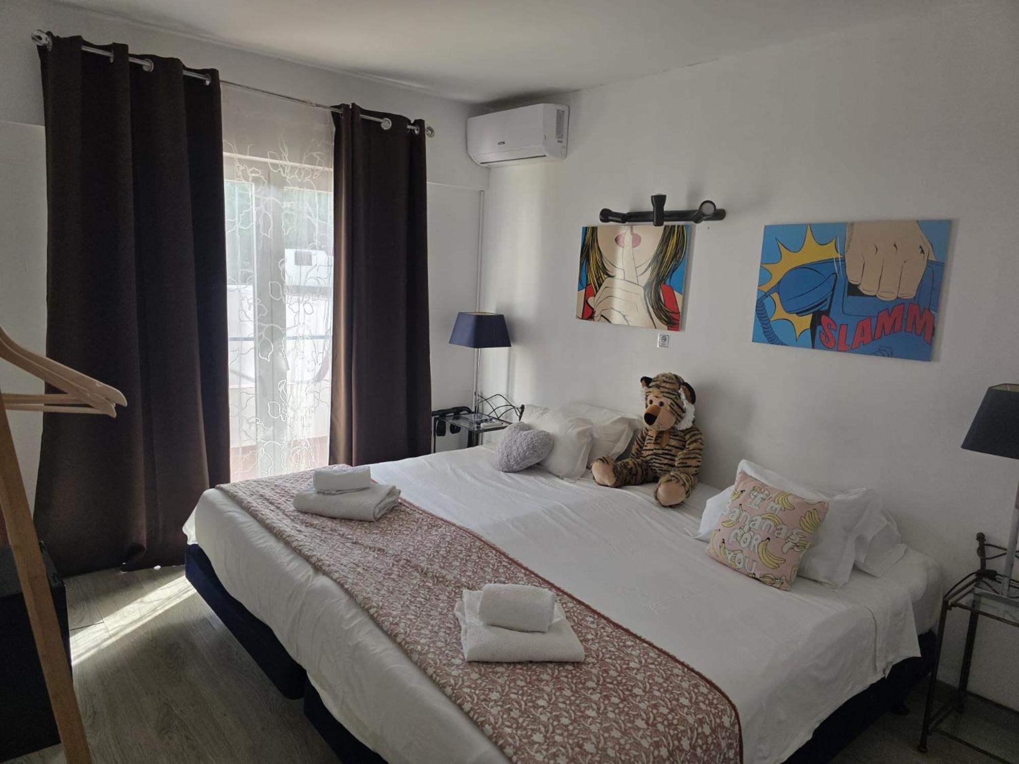 Large Twin Room