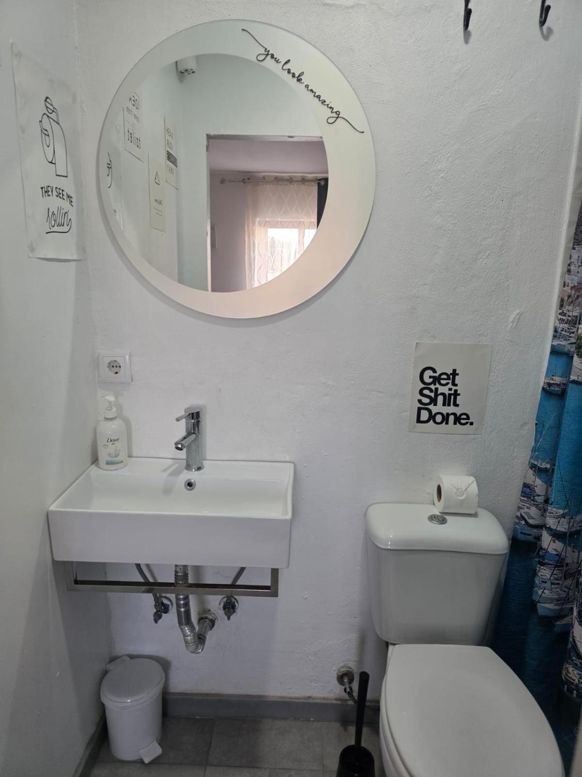 Double or Twin Room Private Bathroom