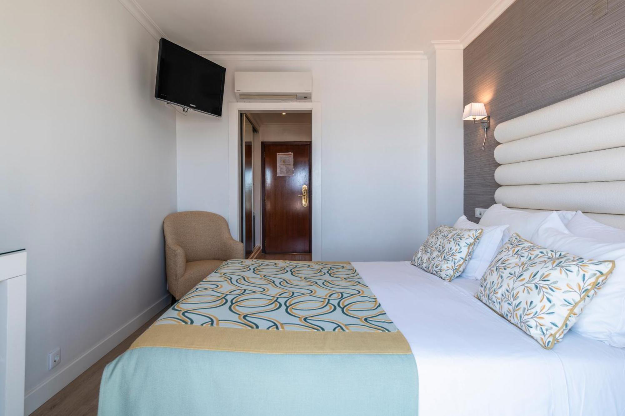 Double Sea View Room with Balcony