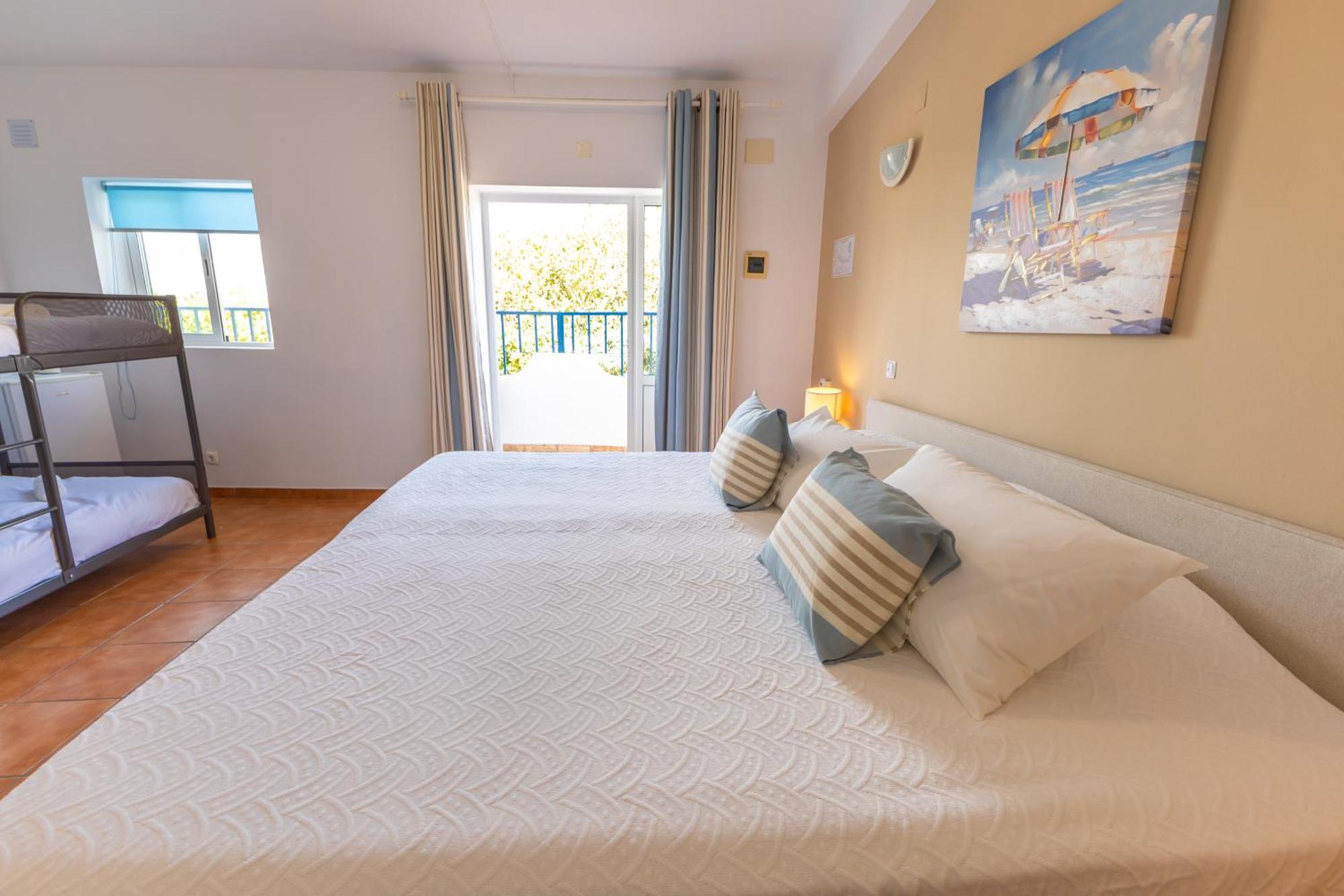 Quarto Familiar com Varanda