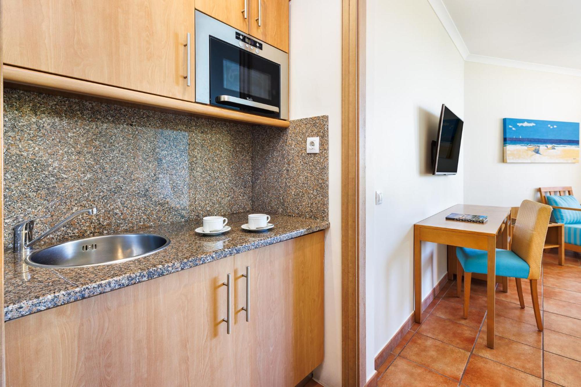 Deluxe Double Room Extra Bed Side Sea View