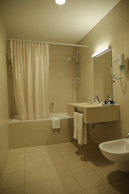 Double or Twin Room,258083793:JPEG