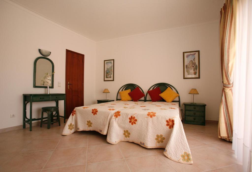 Two-Bedroom Apartment with Balcony
