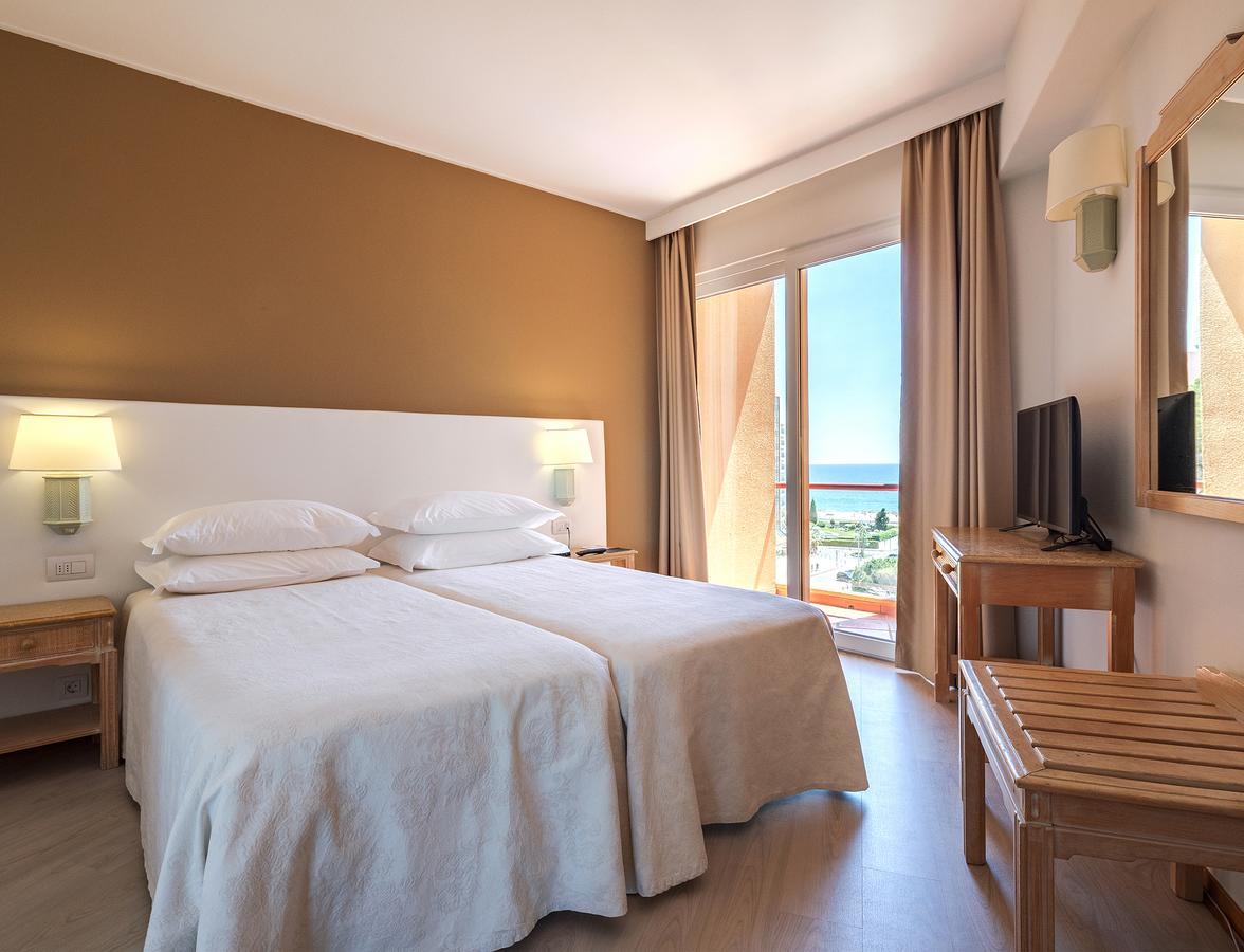 Suite Balcony,718356130:JPEG