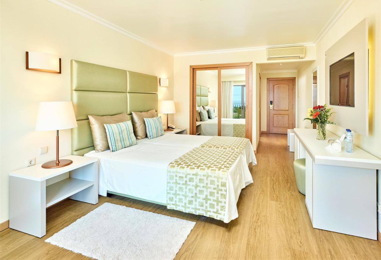 Deluxe Tweepersoonskamer met 2 aparte bedden met uitzicht op het land