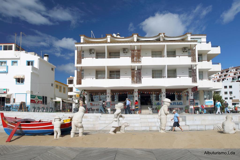 One bedroom apartment with Side Sea view