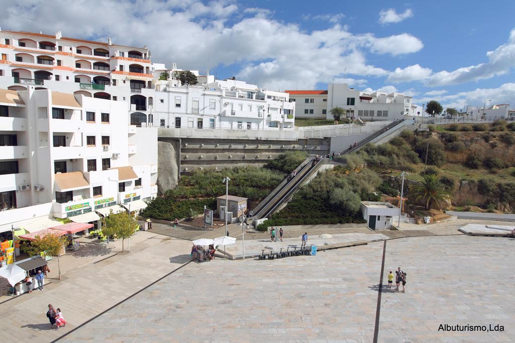 One-Bedroom Apartment with Sea View