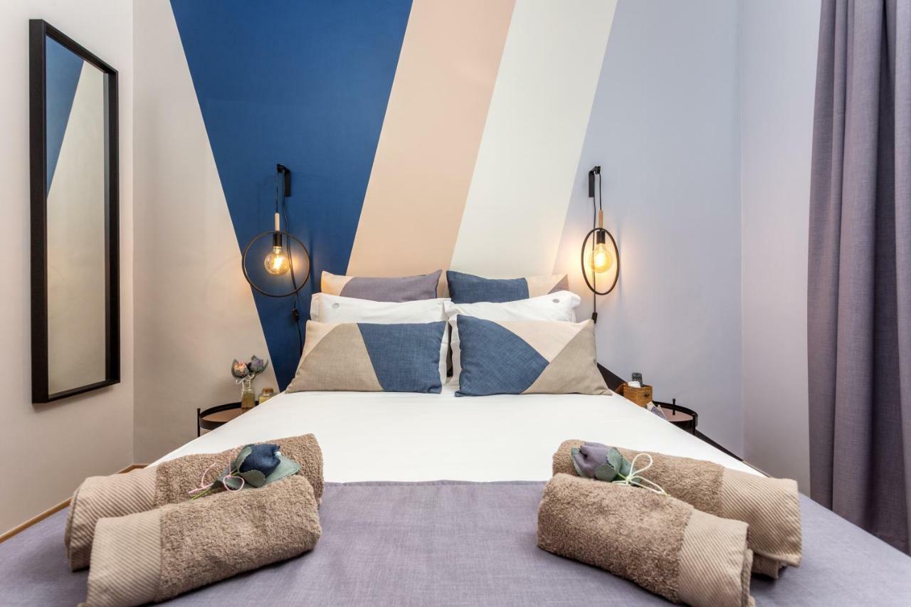 Suite,858036881:JPEG