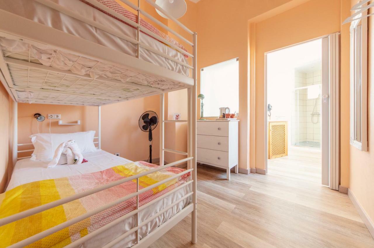 Camera Doppia con Letti Singoli con Bagno Privato