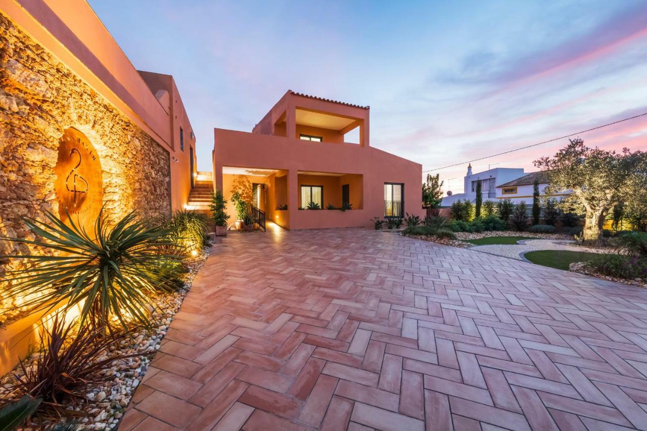 Deluxe Villa,854144642:JPEG