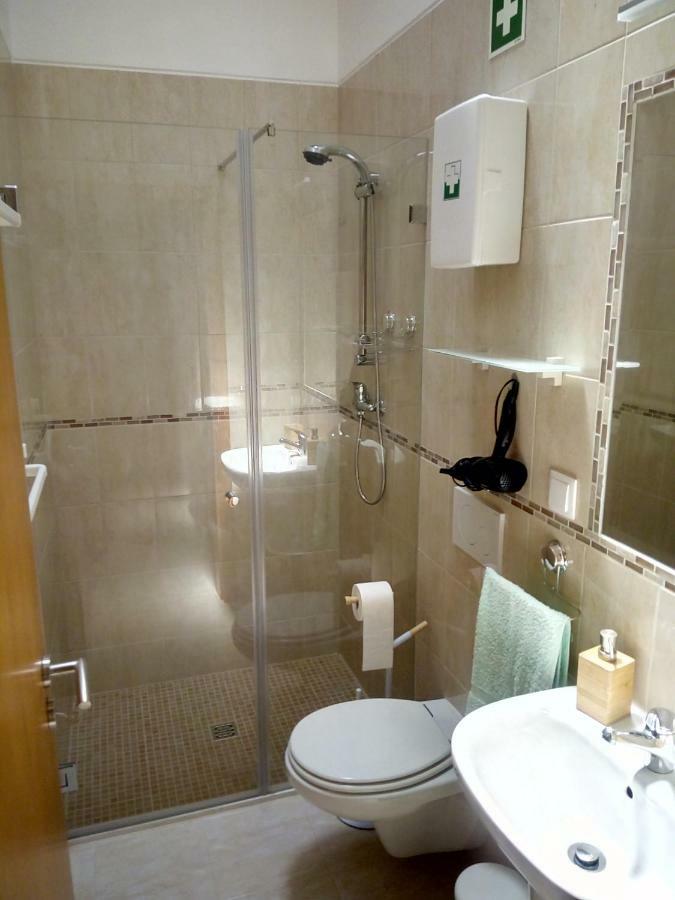 Holiday Home,920193499:JPEG