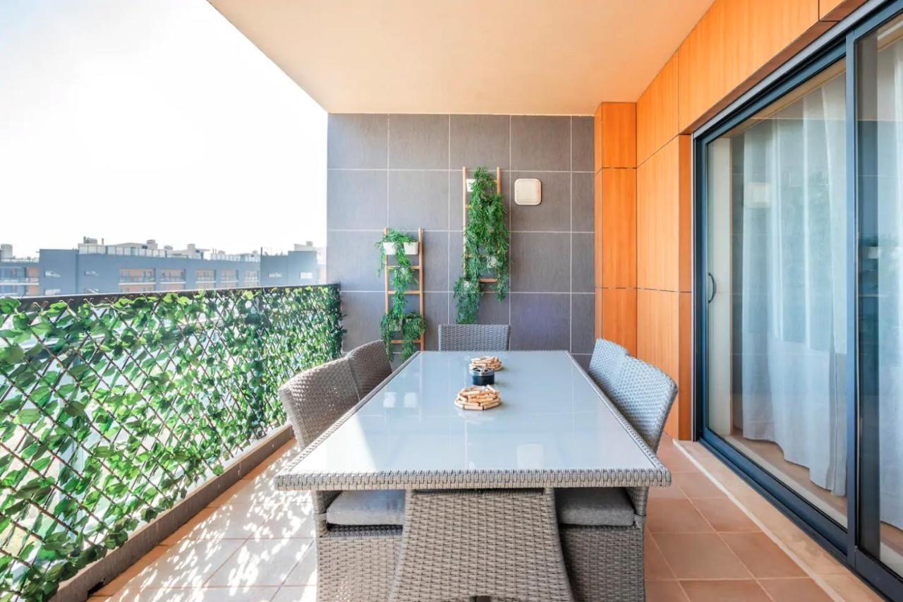 Three-Bedroom Apartment,952131466:JPEG