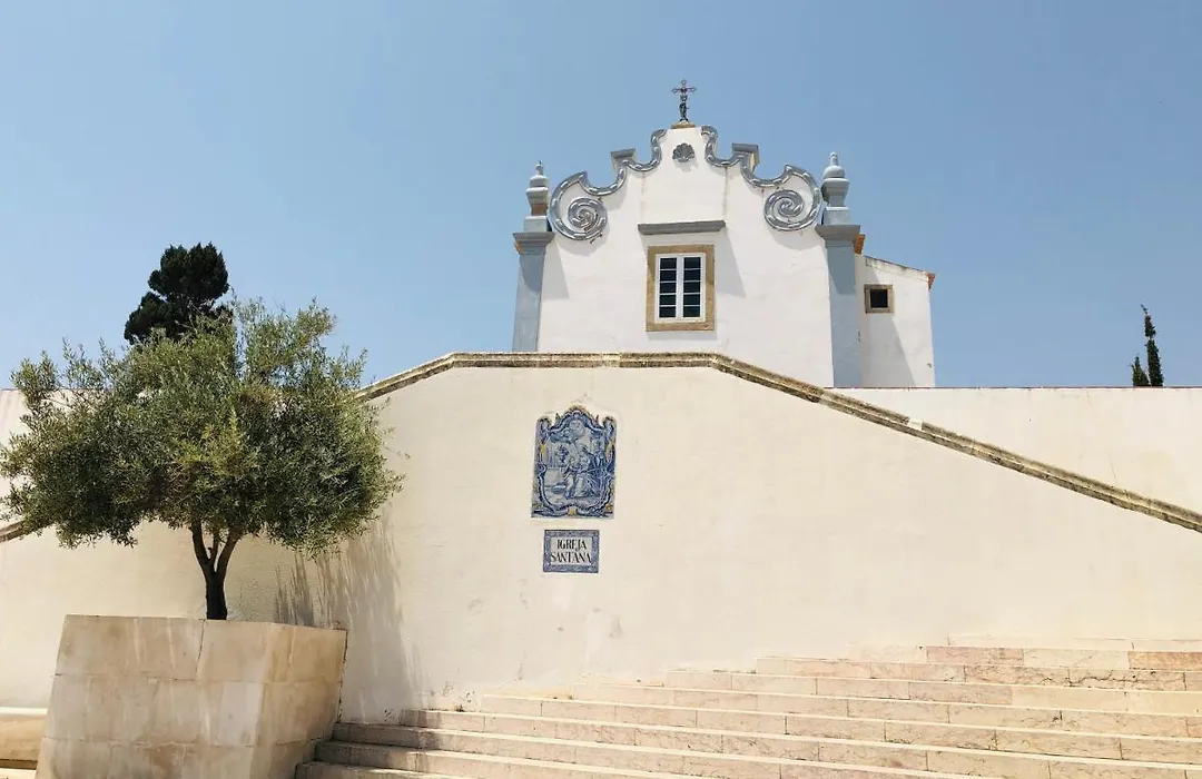 Deluxe Apartment In Albufeira Old Town, 200M Walk To Beach, Pool Parking-1