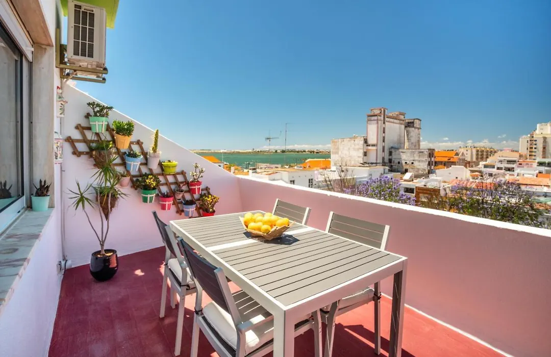 Dreamers Duplex With Seaview-1