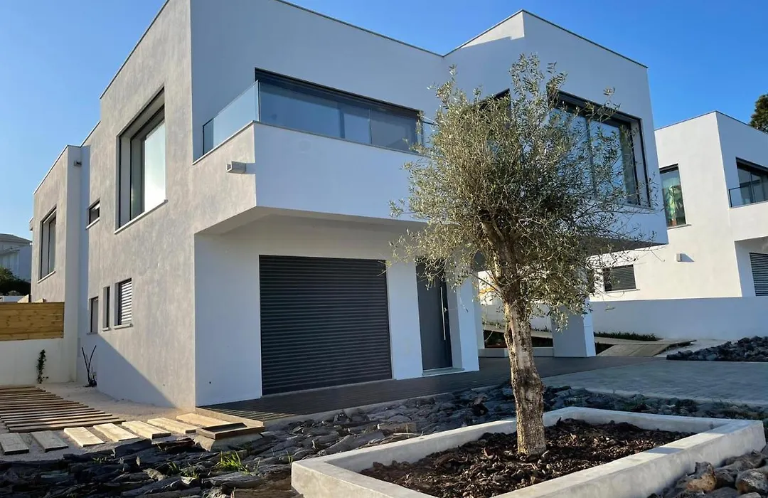 Cairnvillas - Villa Mar C38 Luxury Villa With Private Swimming Pool Near Beach-1