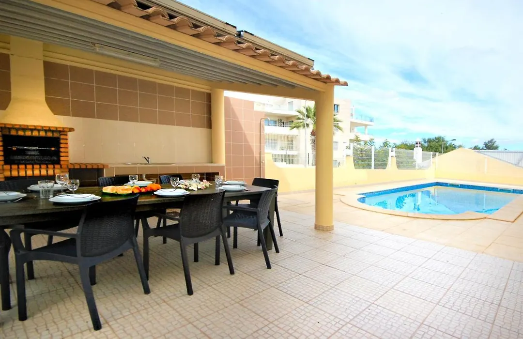 Villa Alice - Free Wifi & Air Co & Swimming Pool - By Bedzy-1