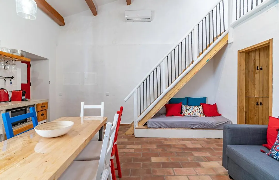 House In The Historic Center- Portimao-1