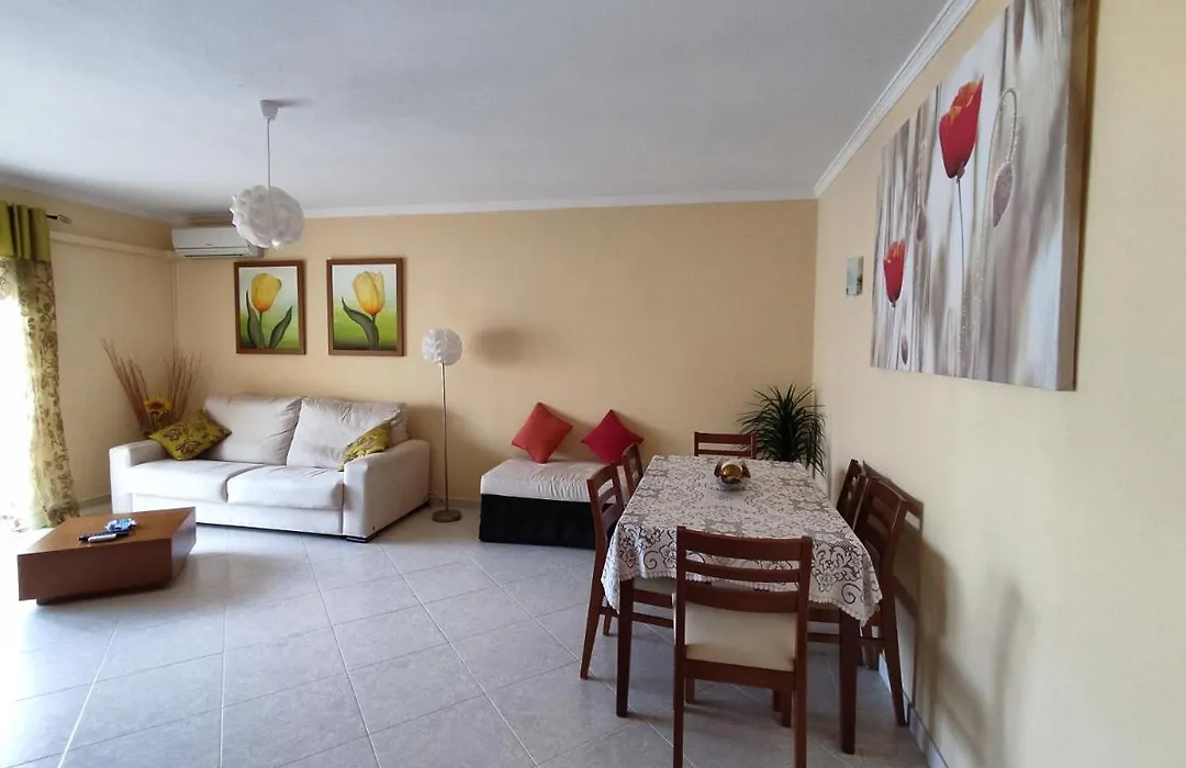 3C Vilanova Ii, Pool & Ac - Casas & Papeis-1