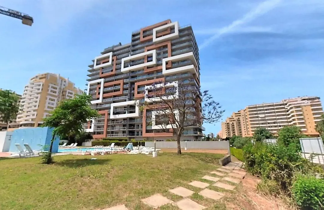 Rocha Tower 11D-1