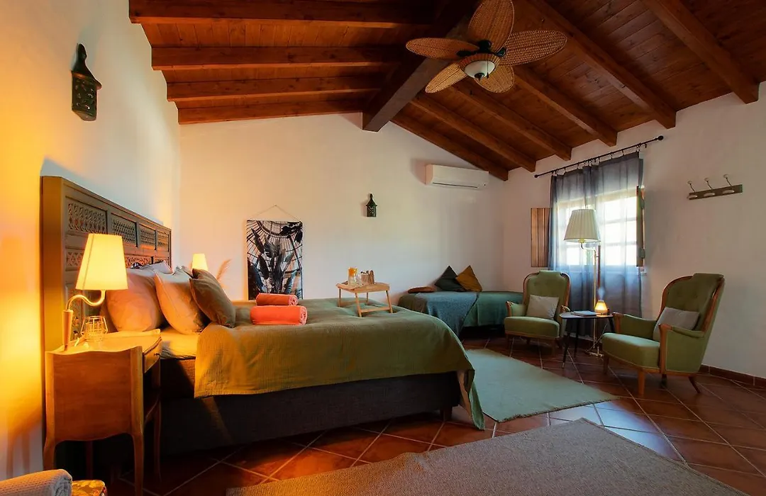 Cosy Farmhouse Quinta Da Eira 140 Years Old-1