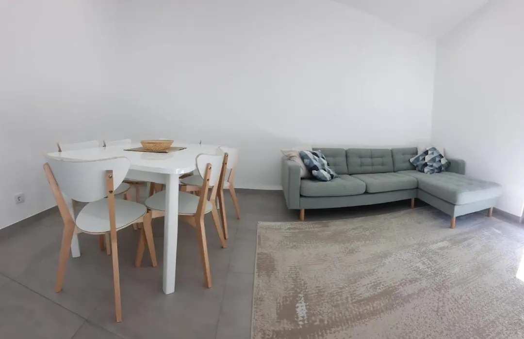 Lovely Home, Wifi, Jardim-1