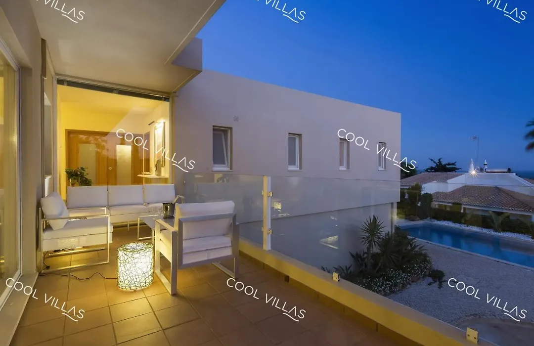 Villa Gardenia - Sea View, Wifi, Games Room-1