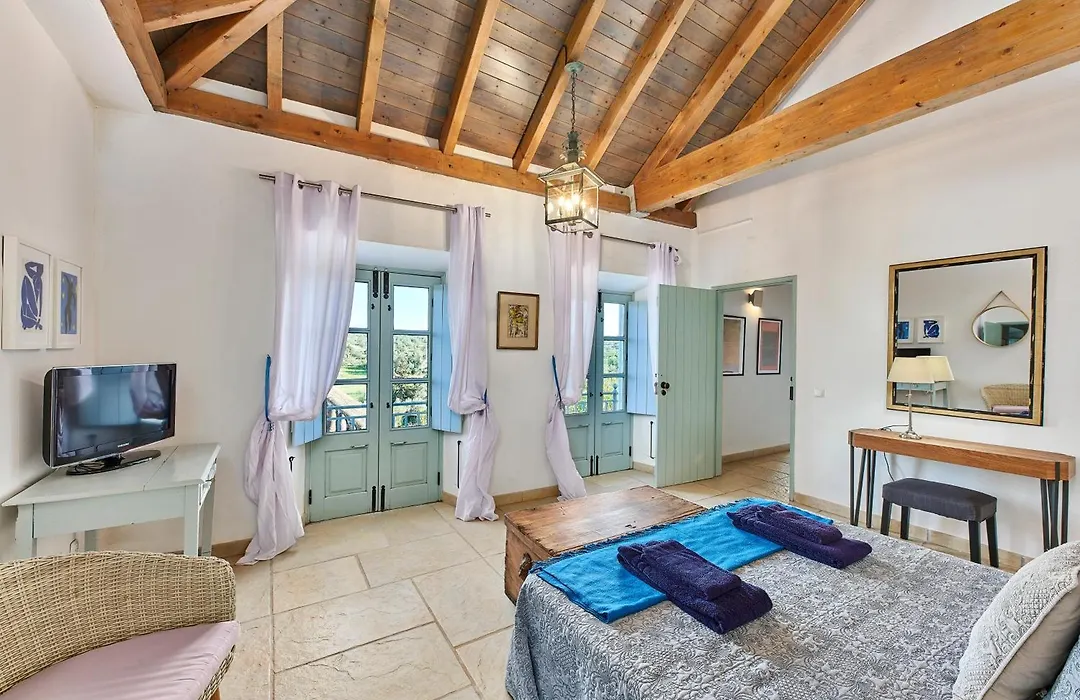 Quinta Da Colina Guest House/Deluxe Double-1