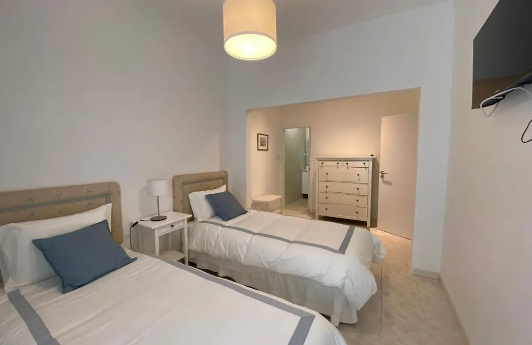 Guest House-1