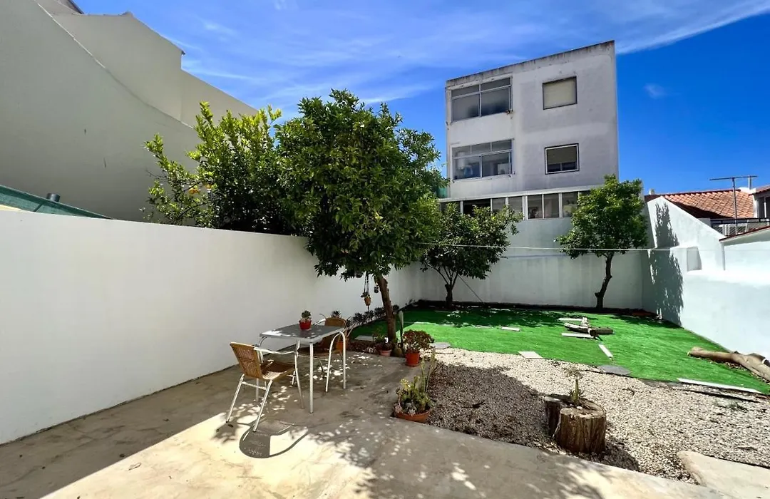 Portimao Typical House By Homing-1