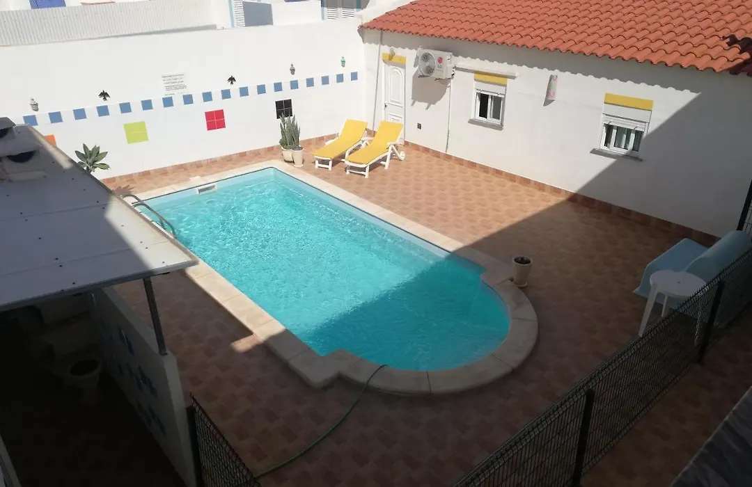 Manta Rota Guesthouse By R-Tex-1