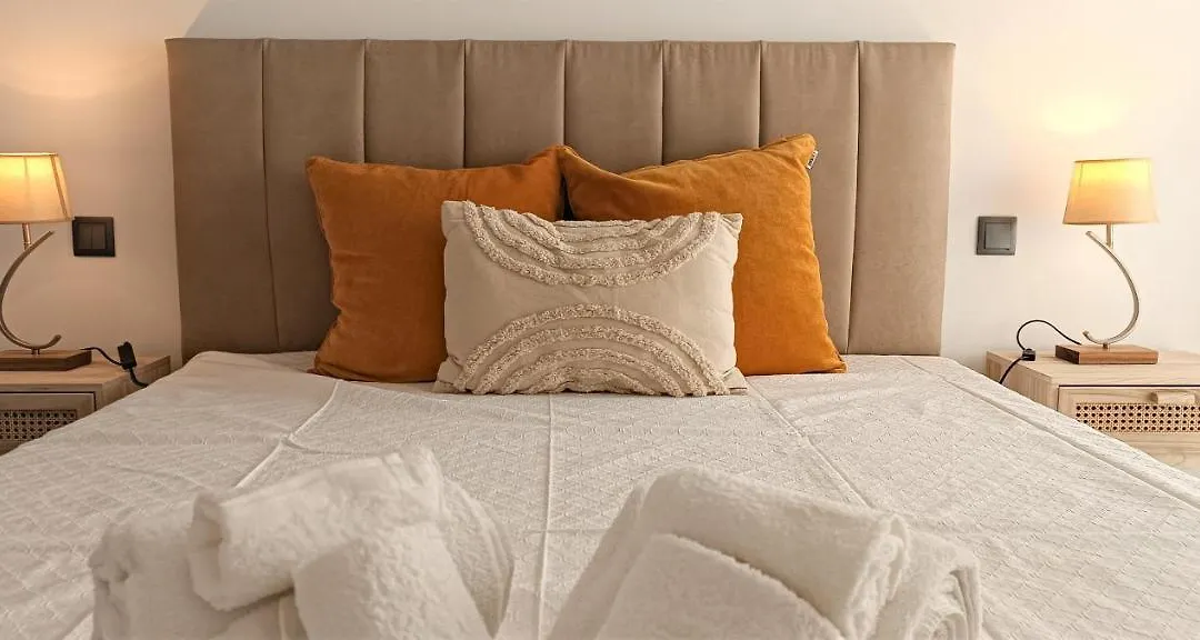 Faro Comfy Ensuite Guest House-1
